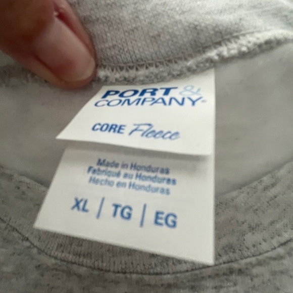 Gray “Dog Mom” Sweatshirt Size XL. NWOT - Picture 2 of 2